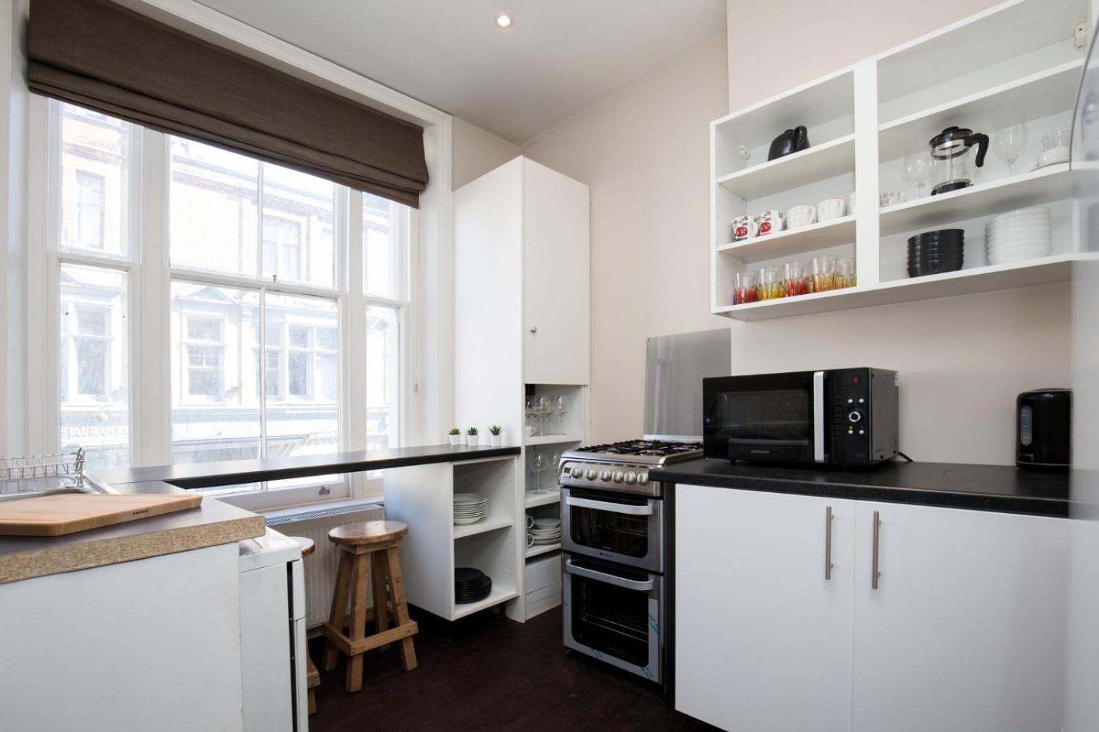 Modern And Spacious In South Kensington